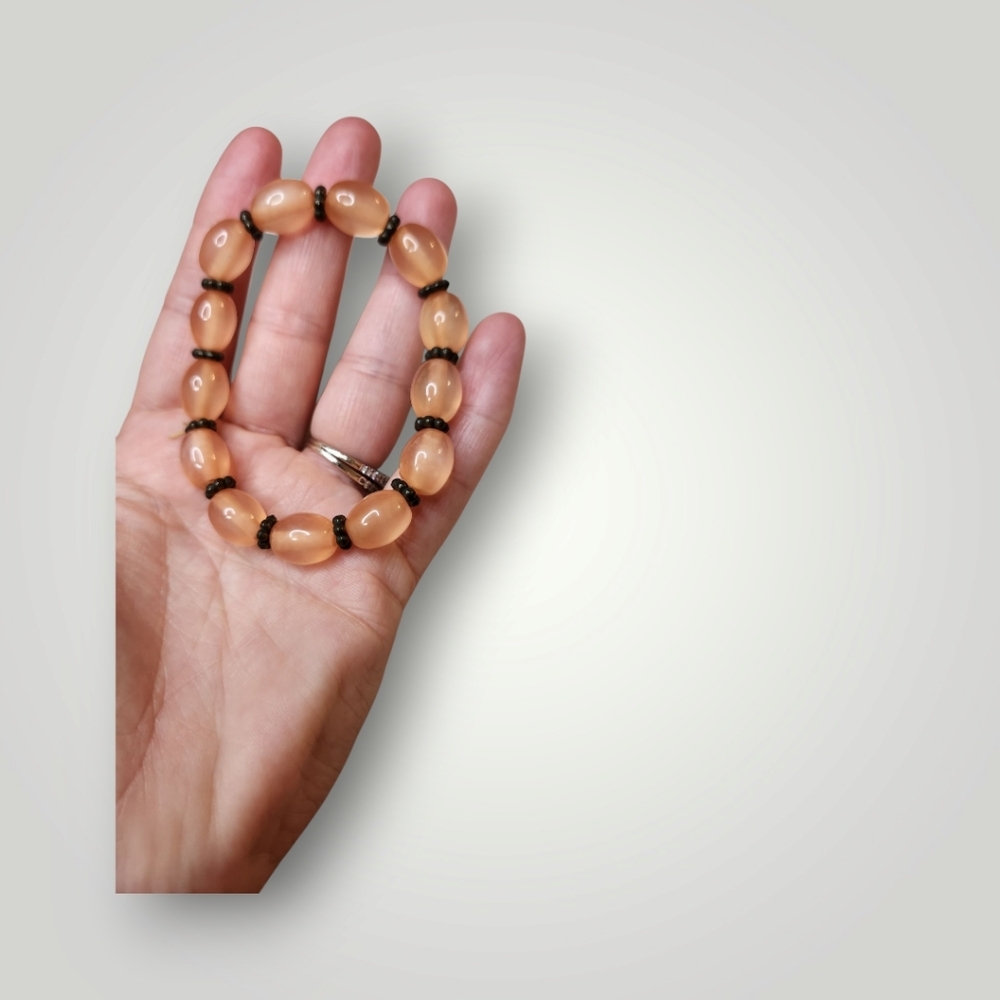 Orange peach Beaded Bracelet - Picture 6 of 6